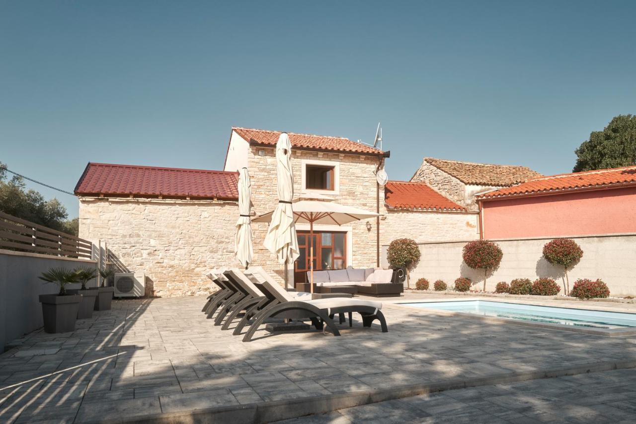 Haus Mila Villa Pavicini Exteriör bild