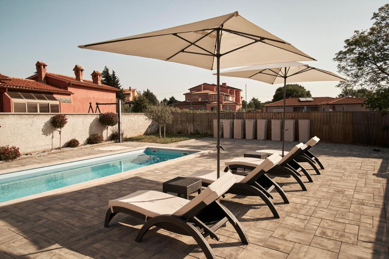 Haus Mila Villa Pavicini Exteriör bild