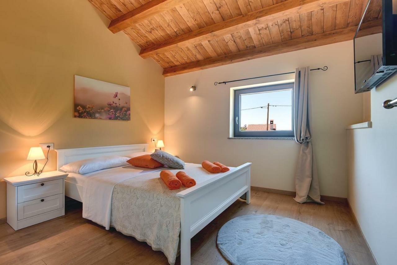 Haus Mila Villa Pavicini Exteriör bild