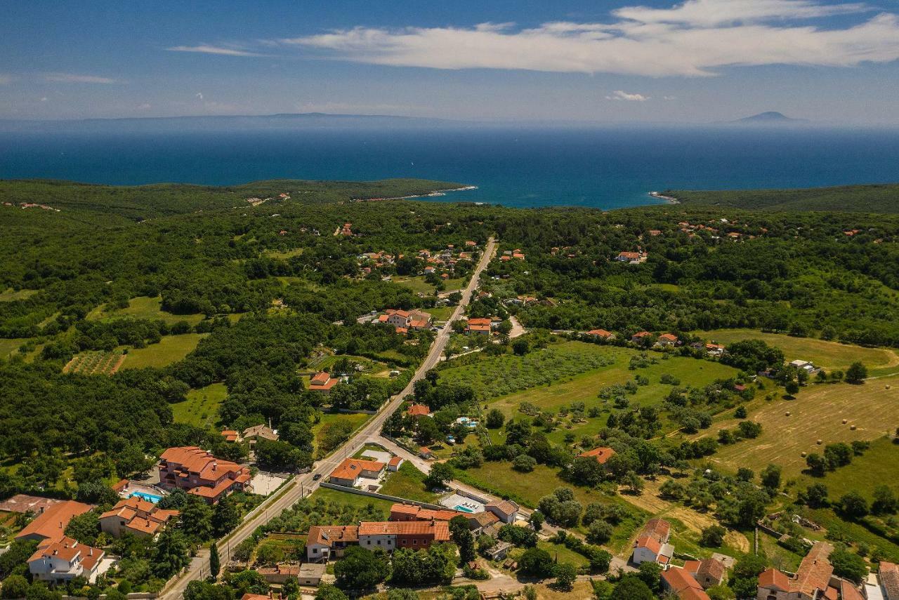 Haus Mila Villa Pavicini Exteriör bild